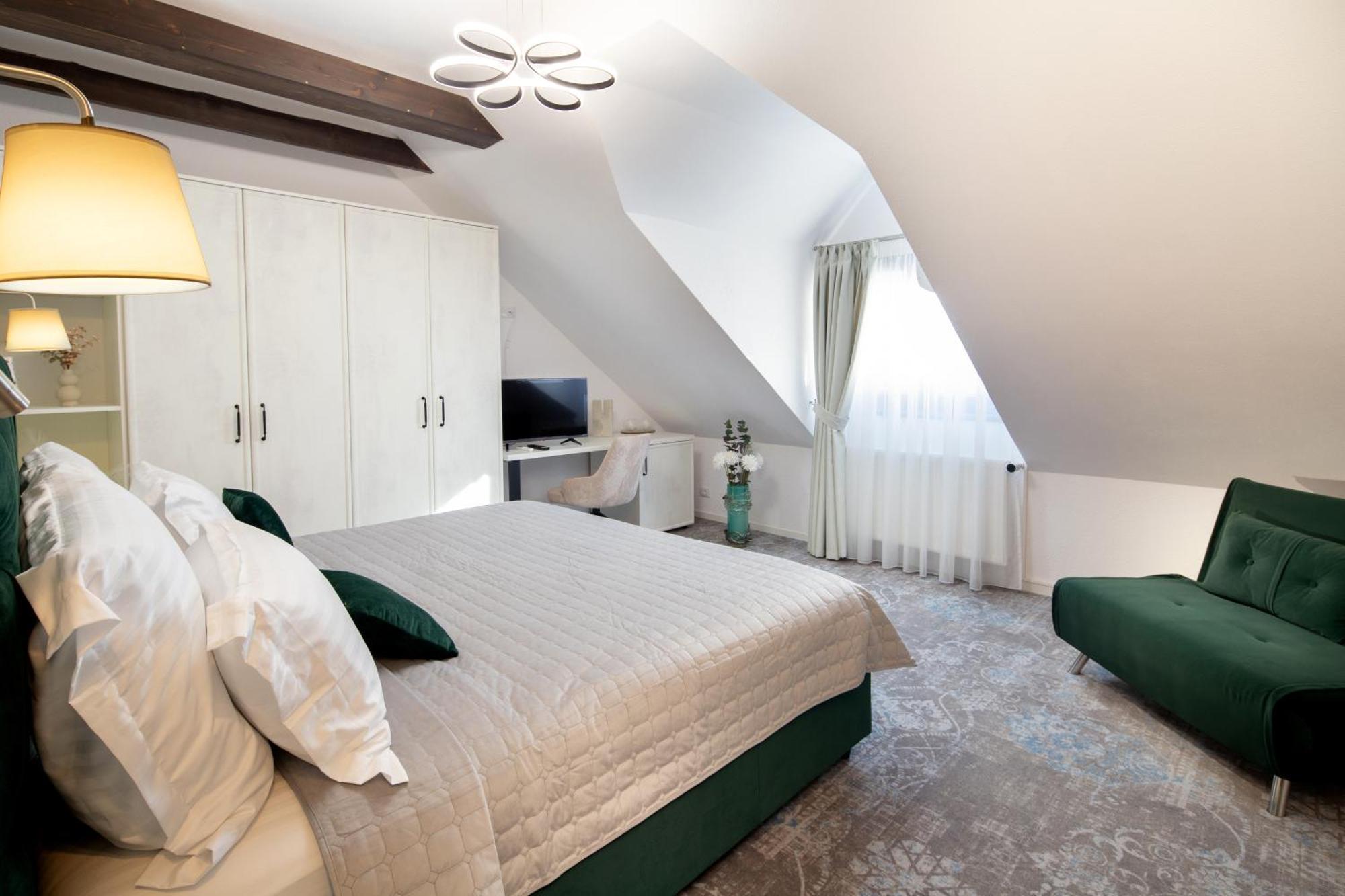 Casa Renium Hotel Sibiu Bagian luar foto